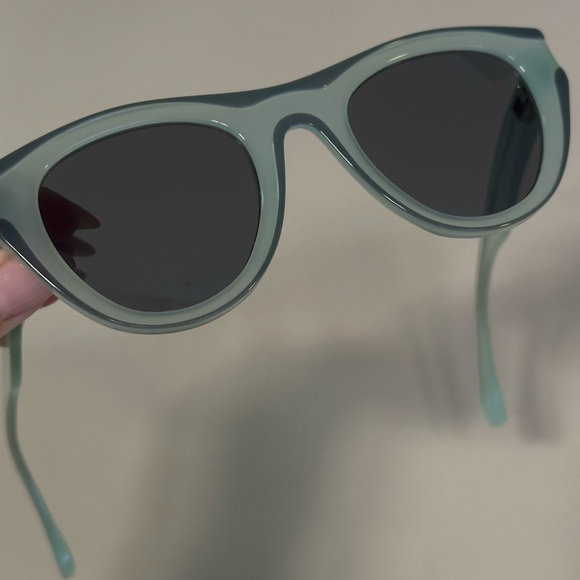 Mykita Maison Martin Margiela Sunglasses MMDUAL003

Translucent blue - Picture 8 of 13